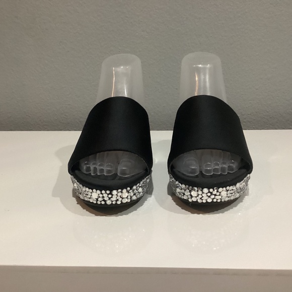 Coraline Rhine Stone Block Heel Aerosoles - Picture 3 of 10